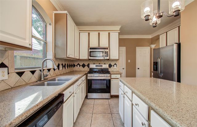 4731 Silverlake Drive, Sugar Land, TX 77479