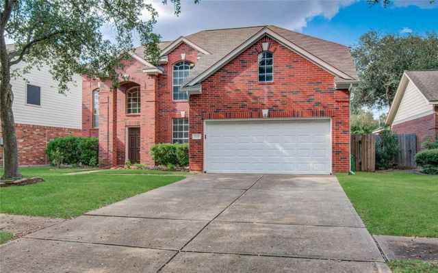 4731 Silverlake Drive, Sugar Land, TX 77479