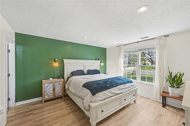 2460 Miami Village Drive, Miamisburg, OH 45342