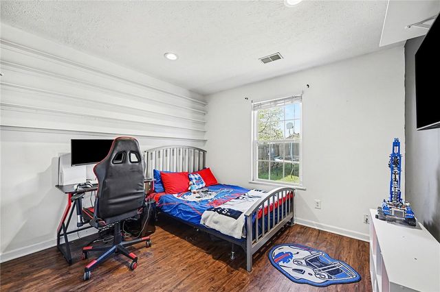 2460 Miami Village Drive, Miamisburg, OH 45342