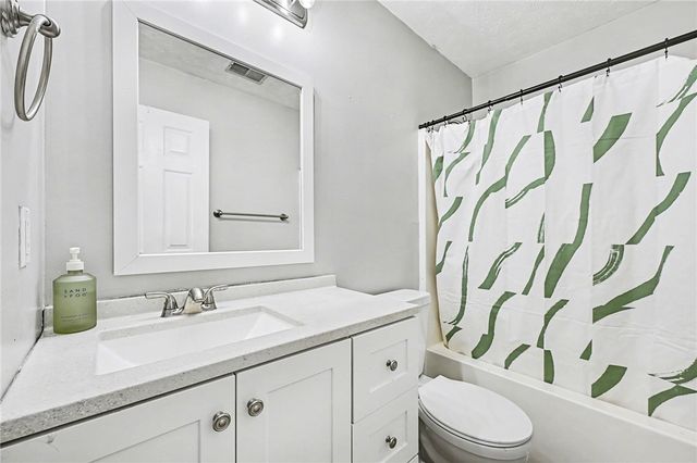 2460 Miami Village Drive, Miamisburg, OH 45342