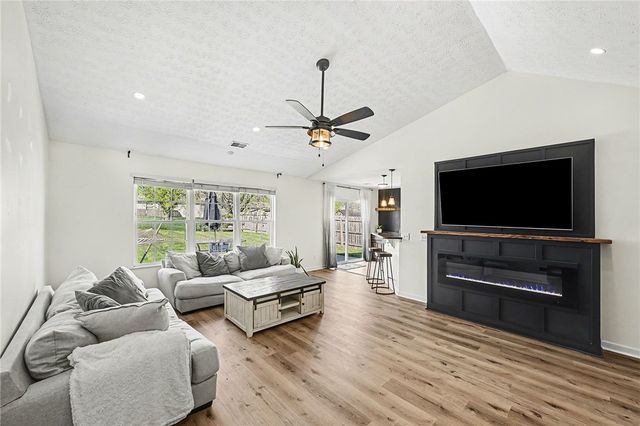 2460 Miami Village Drive, Miamisburg, OH 45342