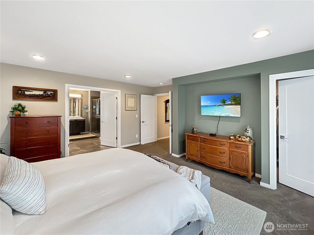 24834 237th Lane SE, Maple Valley, WA 98038