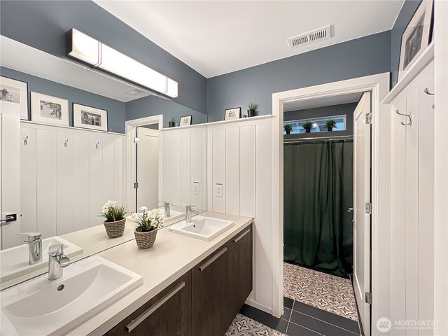 24834 237th Lane SE, Maple Valley, WA 98038