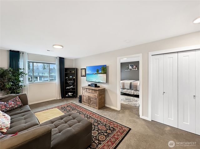 24834 237th Lane SE, Maple Valley, WA 98038