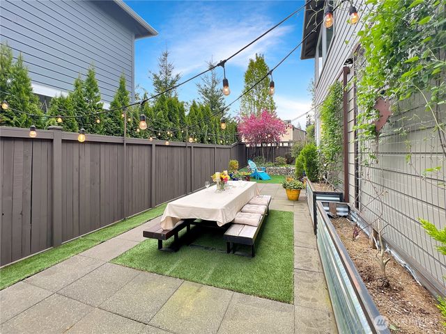 24834 237th Lane SE, Maple Valley, WA 98038