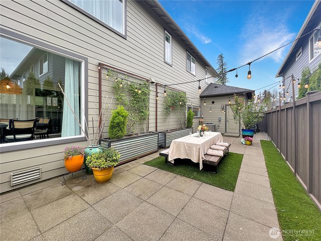 24834 237th Lane SE, Maple Valley, WA 98038