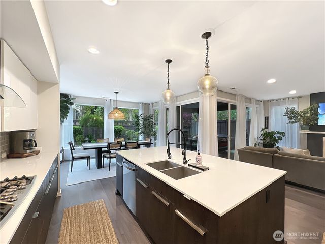 24834 237th Lane SE, Maple Valley, WA 98038