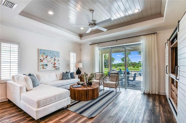 4523 Centaurus CIR, Naples, FL 34120