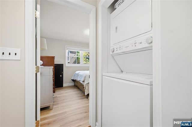 2 Crow Trail, Wayne, NJ 07470