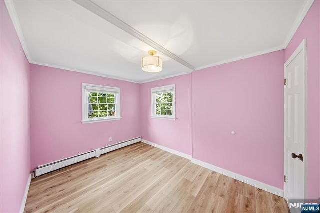 2 Crow Trail, Wayne, NJ 07470