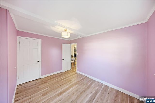 2 Crow Trail, Wayne, NJ 07470