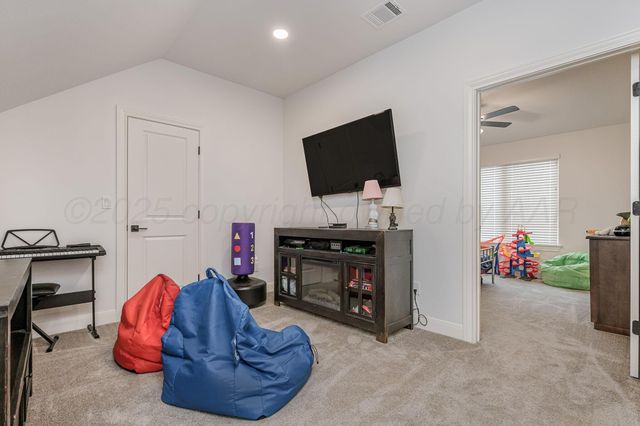 5601 Hollow Landing Avenue, Amarillo, TX 79118