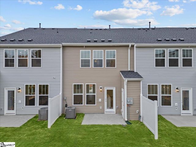 407 W Parima Court, Spartanburg, SC 29301