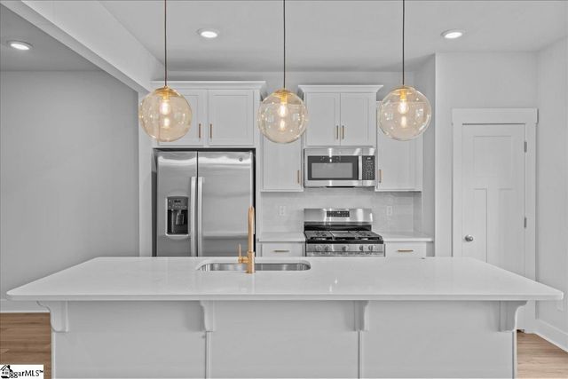 407 W Parima Court, Spartanburg, SC 29301