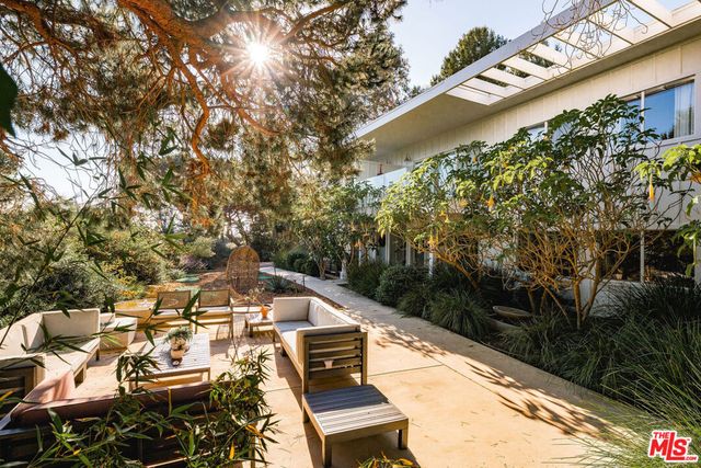 6465 Sycamore Meadows Drive, Malibu, CA 90265