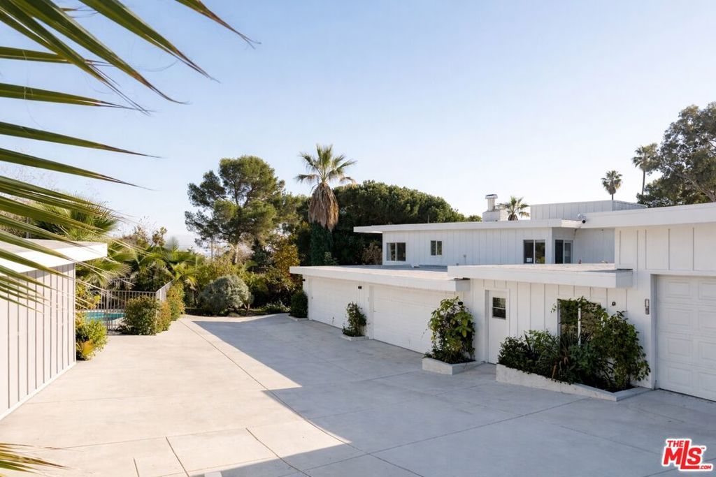 6465 Sycamore Meadows Drive, Malibu, CA 90265