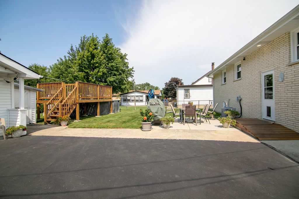 7416 S Octavia Avenue, Bridgeview, IL 60455 — photo 4