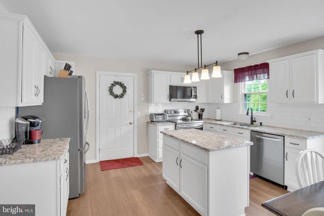 2231 RALEIGH RD, Hummelstown, PA 17036
