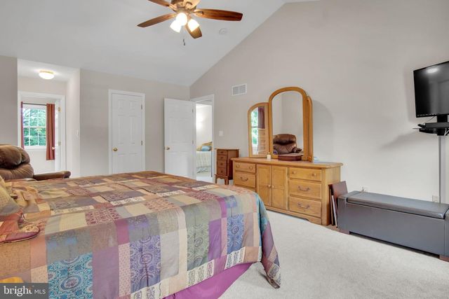 2231 RALEIGH RD, Hummelstown, PA 17036