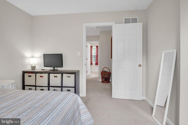 2231 RALEIGH RD, Hummelstown, PA 17036