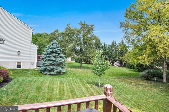 2231 RALEIGH RD, Hummelstown, PA 17036