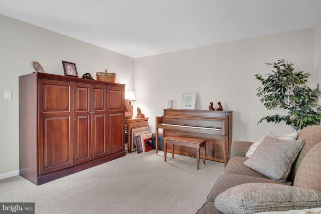 2231 RALEIGH RD, Hummelstown, PA 17036