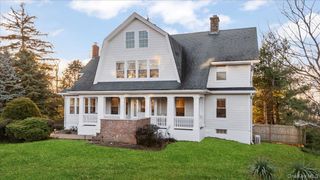 68 Carlton Avenue, Port Washington, NY 11050