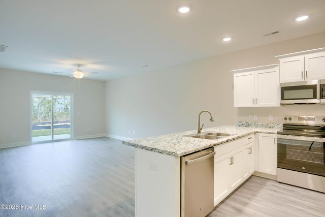 214 Sandpiper Place, Holly Ridge, NC 28445