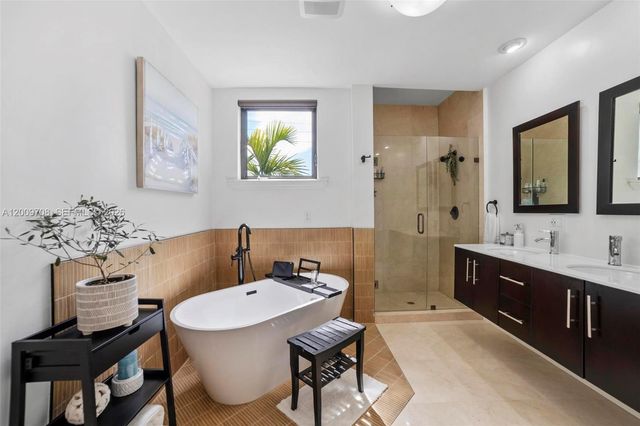 542 NE 17th Ave, Fort Lauderdale, FL 33301