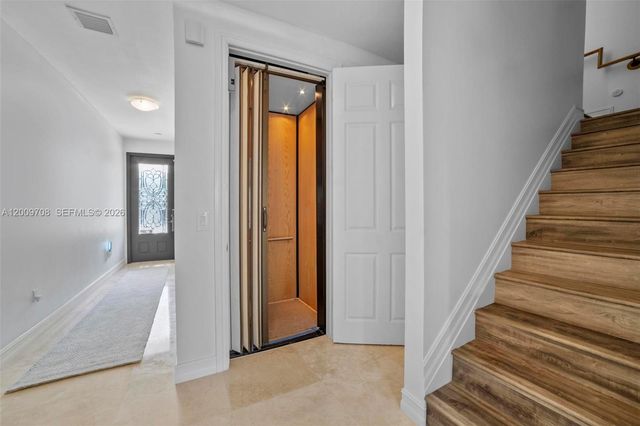 542 NE 17th Ave, Fort Lauderdale, FL 33301