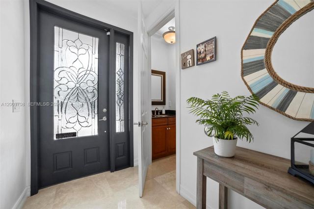 542 NE 17th Ave, Fort Lauderdale, FL 33301