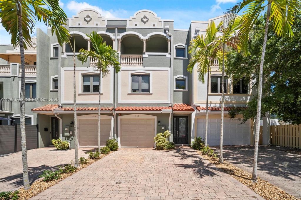542 NE 17th Ave, Fort Lauderdale, FL 33301