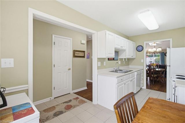 3642 Rock Meadow Circle, High Point, NC 27265