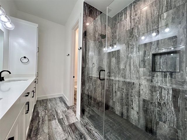 4010 Clawson RD 9, Austin, TX 78704