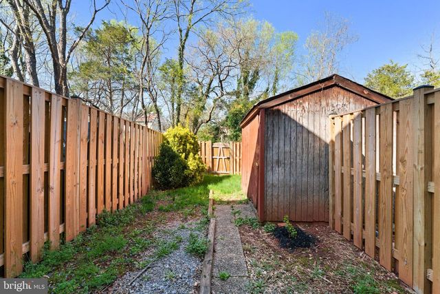 34 PALMER CT, Sterling, VA 20165