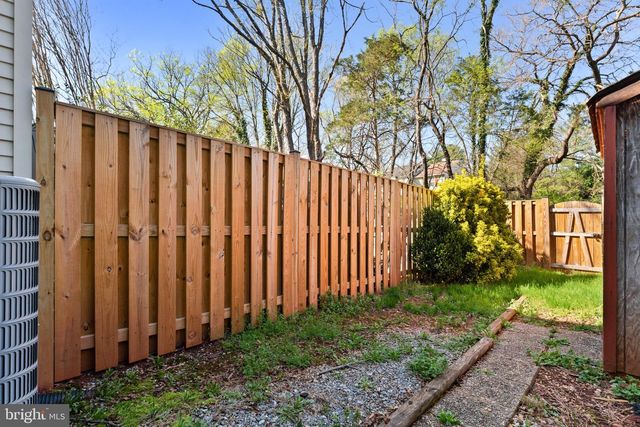 34 PALMER CT, Sterling, VA 20165