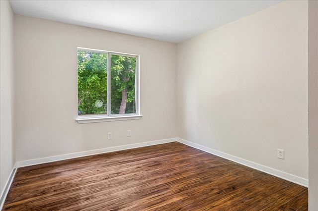 10850 Sharondale Drive, Dallas, TX 75228