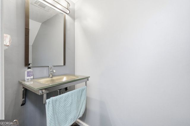 1114 Empire Circle, Lawrenceville, GA 30044