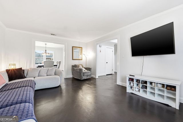 1114 Empire Circle, Lawrenceville, GA 30044