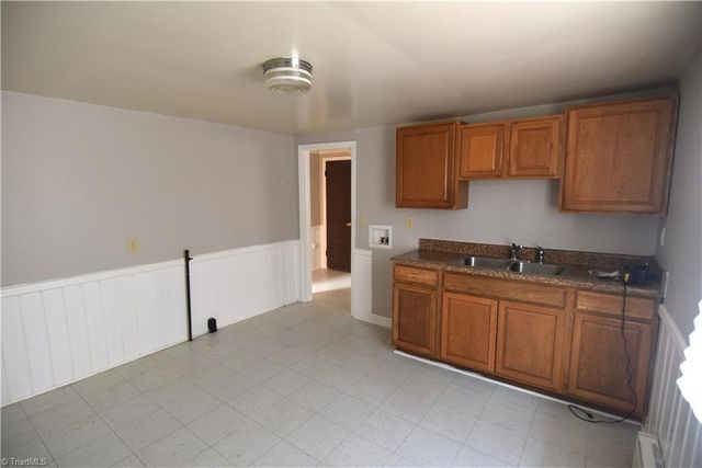 1608 Emerald Street, Winston-salem, NC 27105