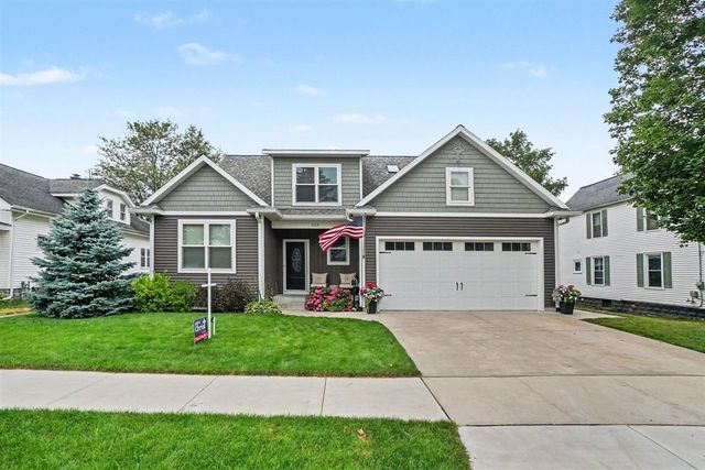 223 Prospect Street, Spring Lake, MI 49456