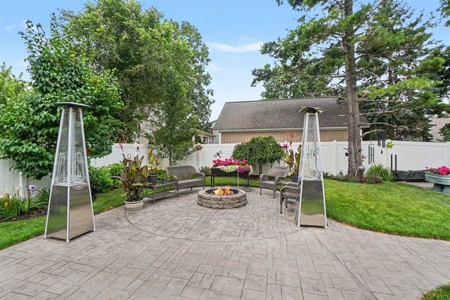 223 Prospect Street, Spring Lake, MI 49456