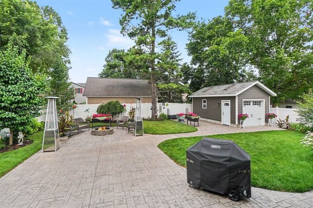 223 Prospect Street, Spring Lake, MI 49456