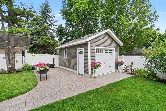 223 Prospect Street, Spring Lake, MI 49456