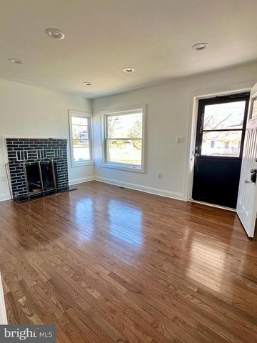 2703 OCALA AVE, District Heights, MD 20747