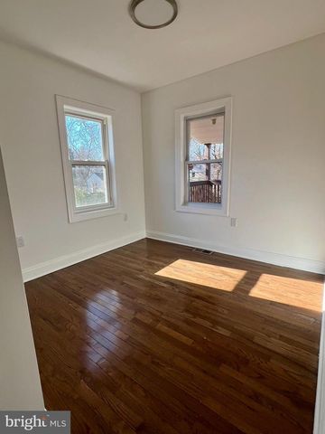 2703 OCALA AVE, District Heights, MD 20747