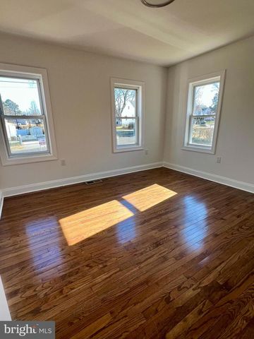 2703 OCALA AVE, District Heights, MD 20747