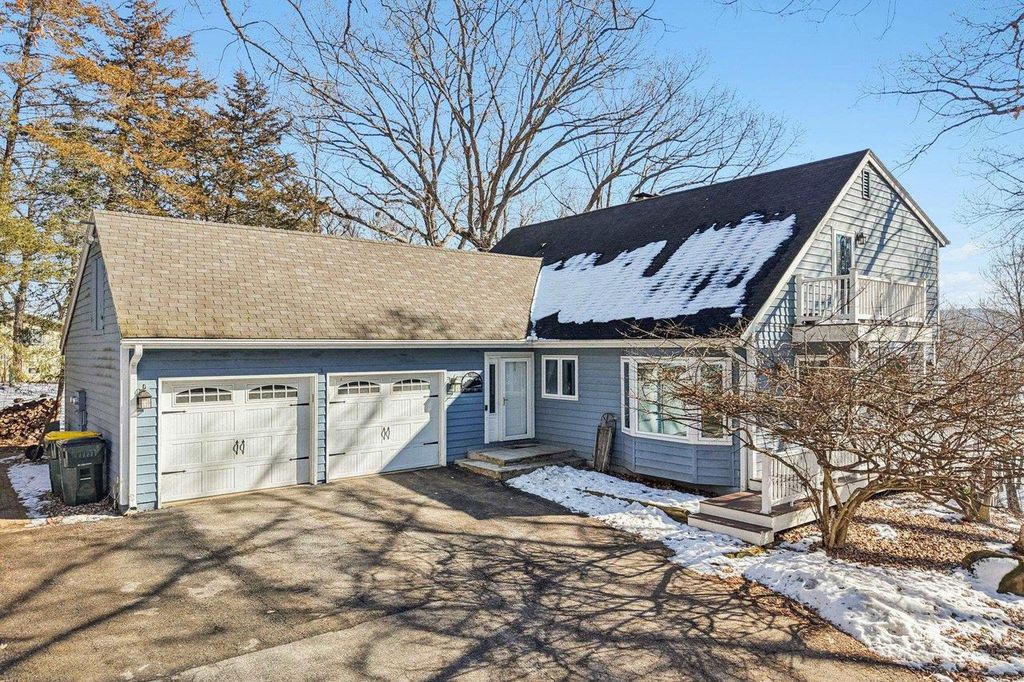 S9044 Timbercrest Trail, Prairie Du Sac, WI 53578