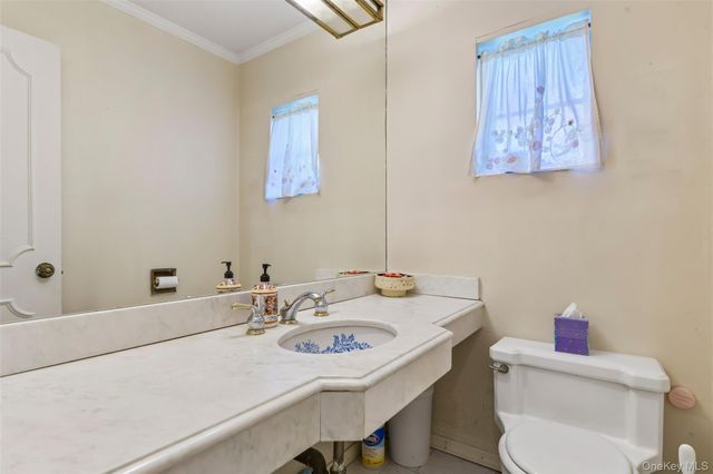 38 Cedarhurst Avenue, Cedarhurst, NY 11516
